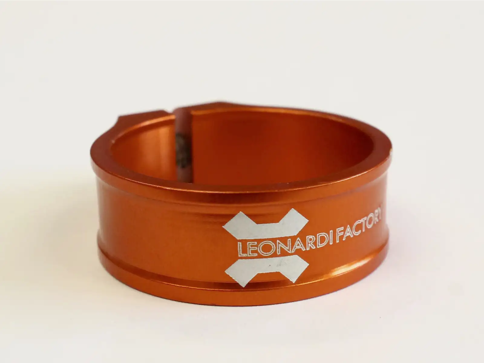 Leonardi Factory Collarino Reggisella sedlová objímka 34,9 mm oranžová