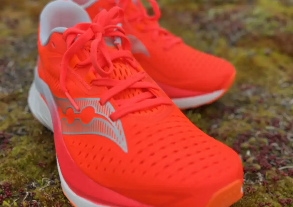 Saucony Endorphin Speed: boty pro běh s větrem o závod