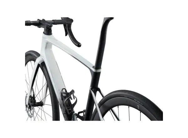 Cestný bicykel Giant Defy Advanced Pro 1 Unicorn White