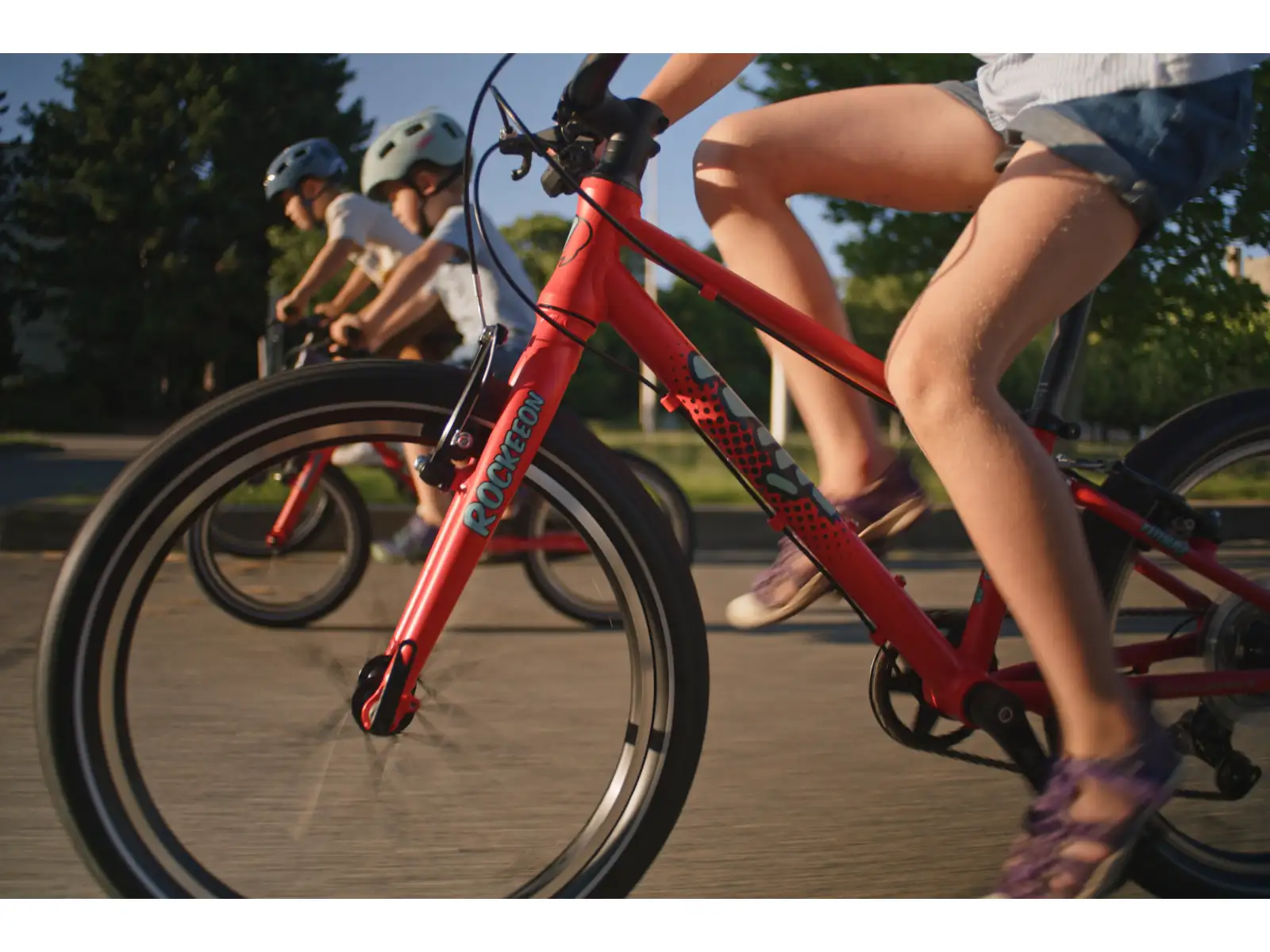 Fíha 24 Rockeeon detský bicykel (červené)