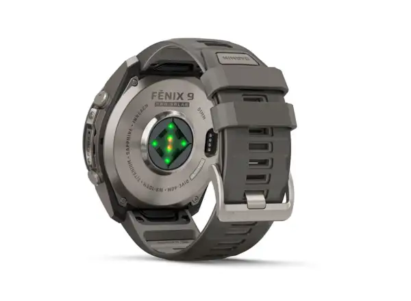 Garmin Fénix 9 Pro inReach Solar 51 mm inteligentné hodinky Titanium Pebble Gray/Silver Gray