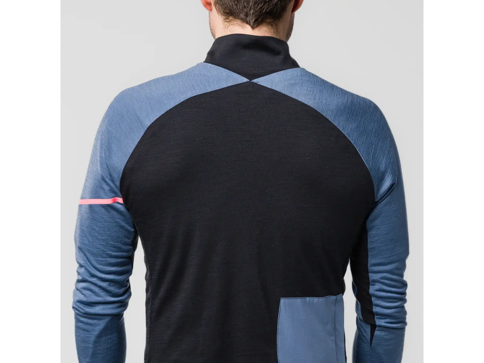 Salewa Vento AM HYB pánska bunda Black Out