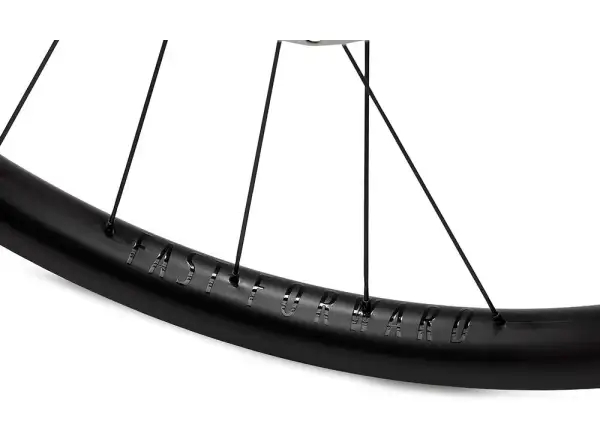 FFWD OUTLAW Carbon Boost 30 mm 29" vypletené kolesá MattBlack