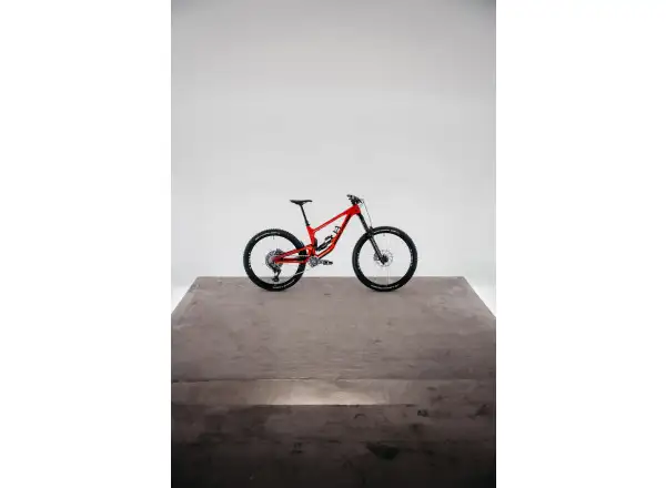 Nukeproof Giga Carbon Pro 290 T-GX celoodpružený bicykel Red