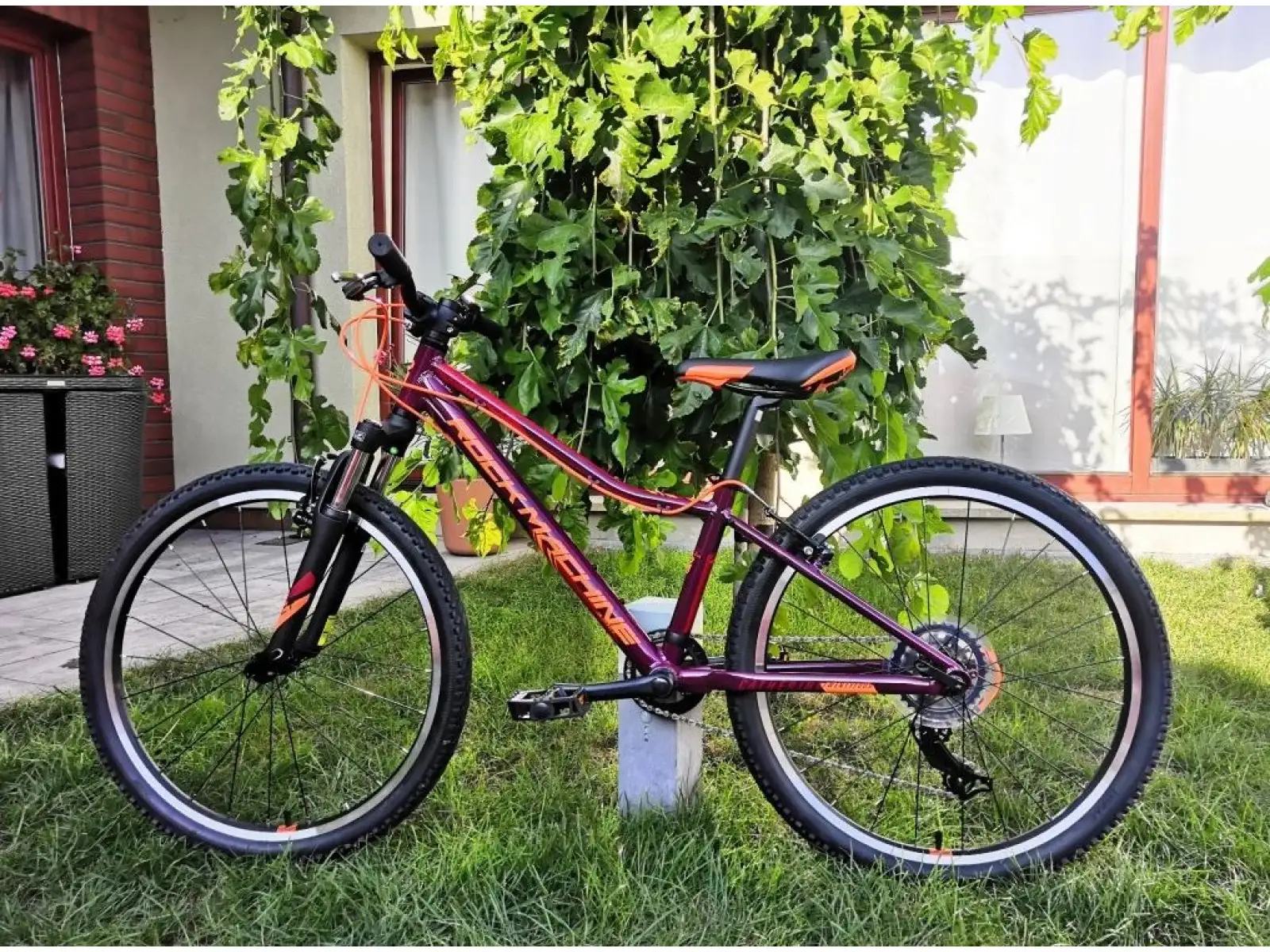 Rock Machine Catherine VB 24" horský bicykel gloss crimson/orange/crimson