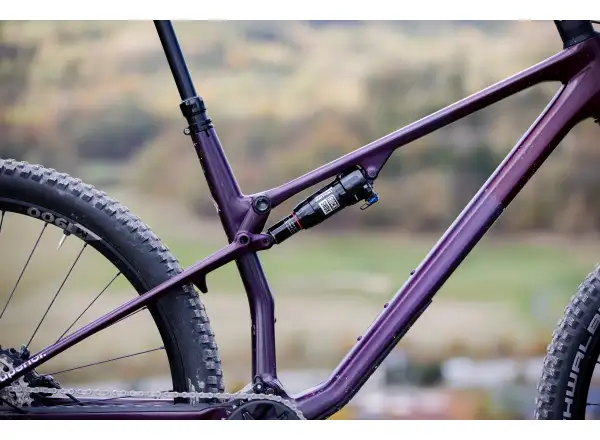 Superior XF 9.7 DC horské kolo Matte Berry Carbon
