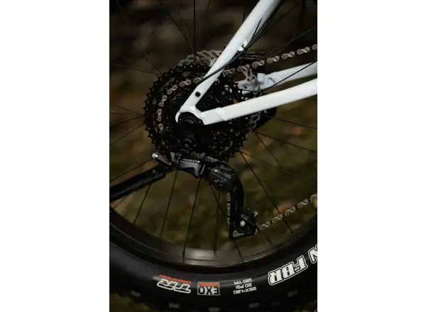 Rock Machine VYÖRY e50 S fatbike elektrobicykel Gloss White/Black VZORKA