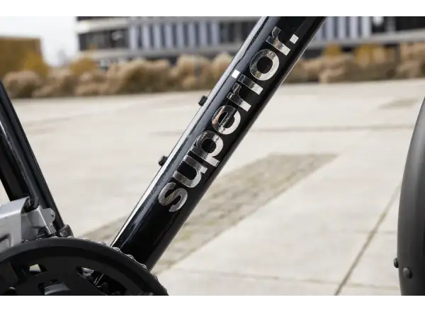 Superior Blox 6.7 T mestský bicykel Gloss Metallic Black