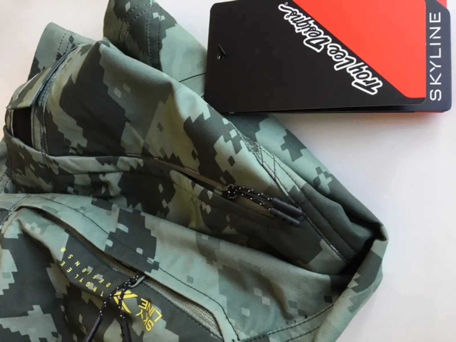 Pánske šortky Troy Lee Designs Skyline Shell Digi Camo Spruce