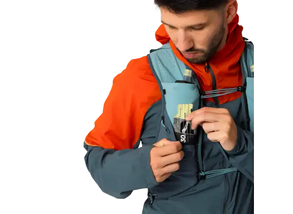 Dynafit Alpine 15 l bežecká vesta Smoke Blue/Cinder