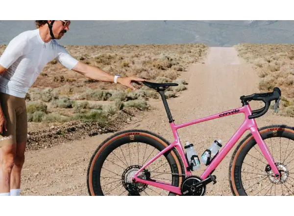 Cervélo Aspero SRAM Rival AXS 1 gravel bicykel Dusty Unicorn