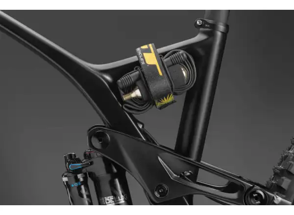 Horský bicykel GT Force Carbon Pro DGR