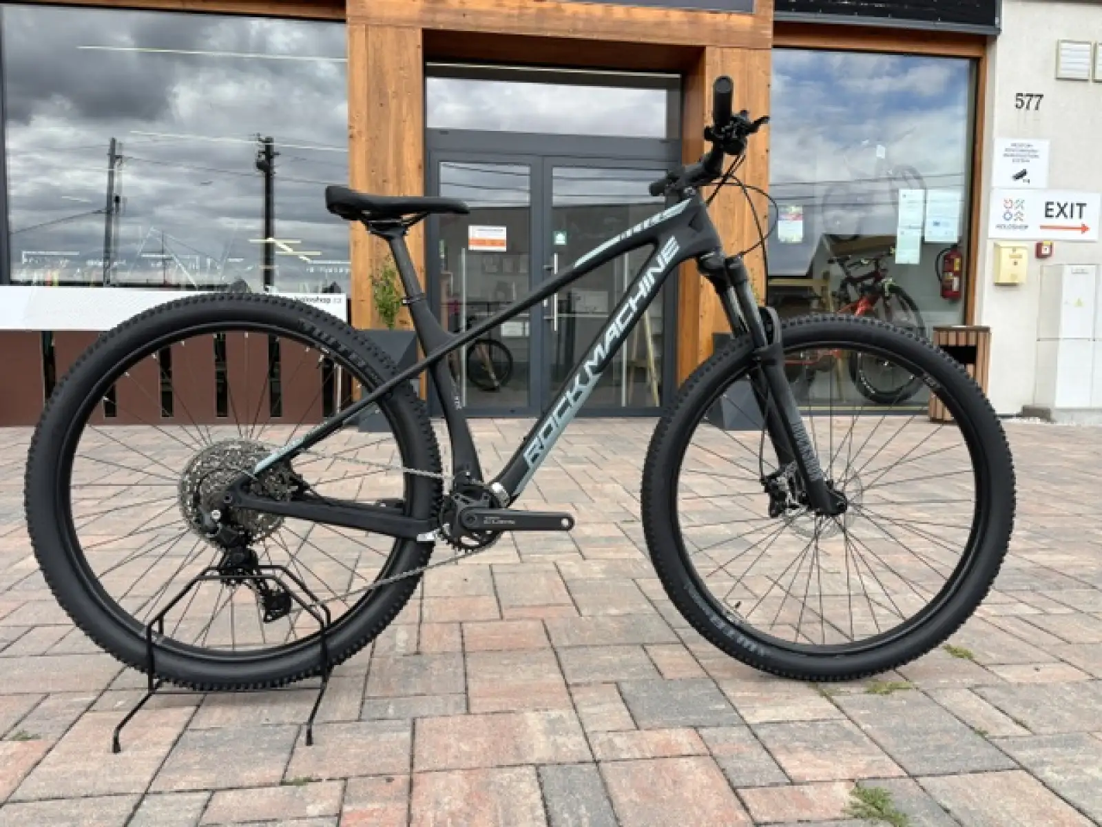 Rock Machine BLIZZ CRB 30-29 horský bicykel Black/Grey VZORKA