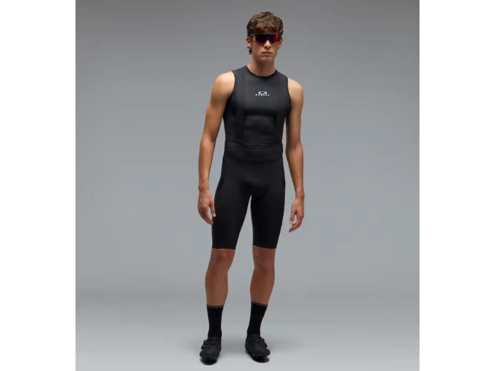 Oakley Endurance pánske kraťasy s vložkou a trakmi Pitch Black