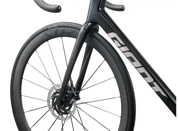 Giant TCR Advanced Pro 0 AXS cestný bicykel Carbon