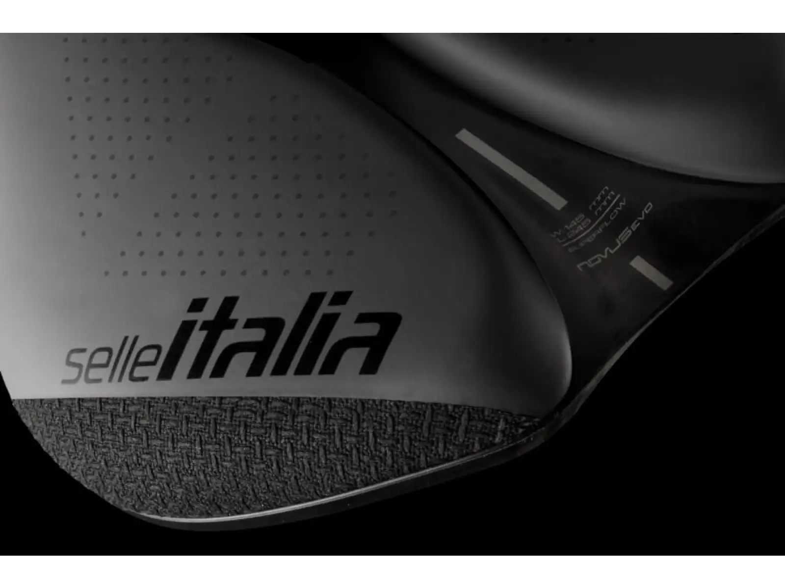 Sedlo Selle Italia Novus Boost EVO X-Cross TM Superflow L3 šedé