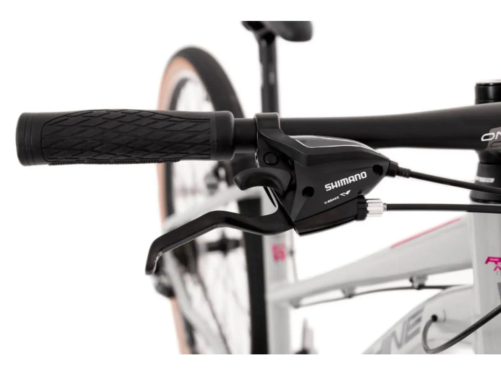 Rock Machine CrossRide 100 Lady lesklá světlá šedá/tmavě šedá trekingové kolo.