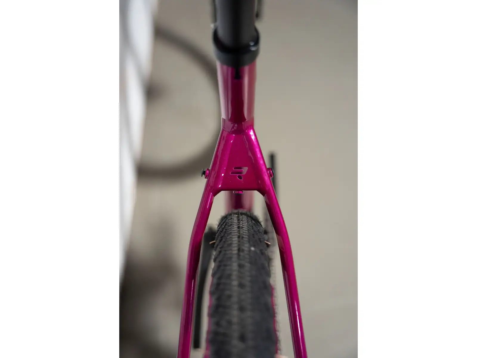 Ridley Kanzo Adventure Alu GRX600 gravel bicykel Jazzberry Jam Metallic/Black