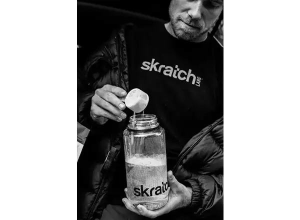Skratch Labs Super High Carb Sport Drink Mix 840 g malina