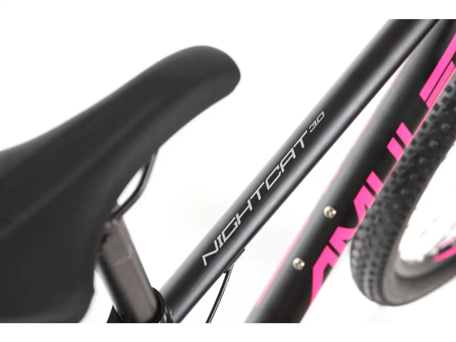 Horský bicykel Amulet 29 Night Cat 3.0 black matt/pink