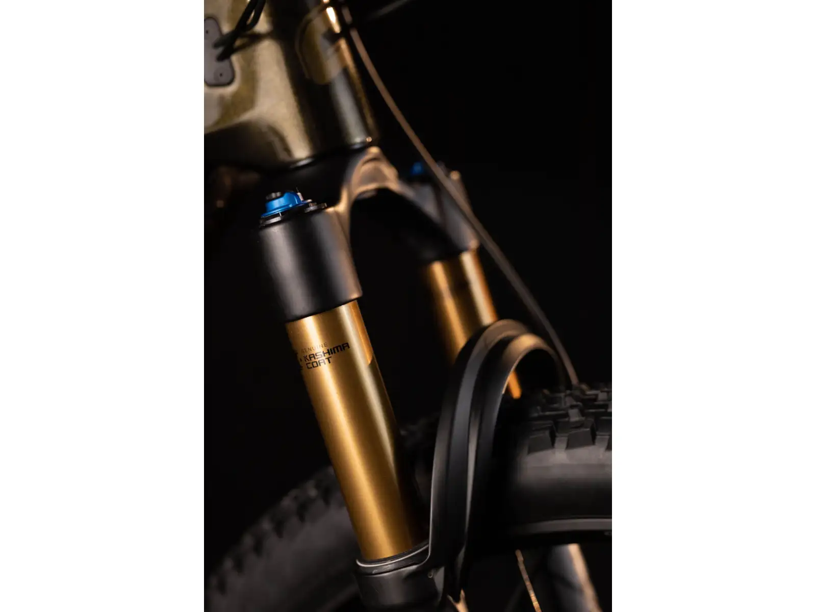 Crussis Legend 68 celoodpružený elektrobicykel