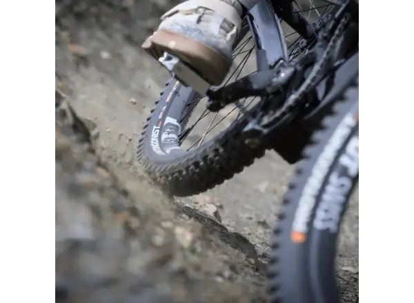 Pirelli CAST Antagonist DW, SmartEVO DH, 29x2.4, MTB plášť čierny