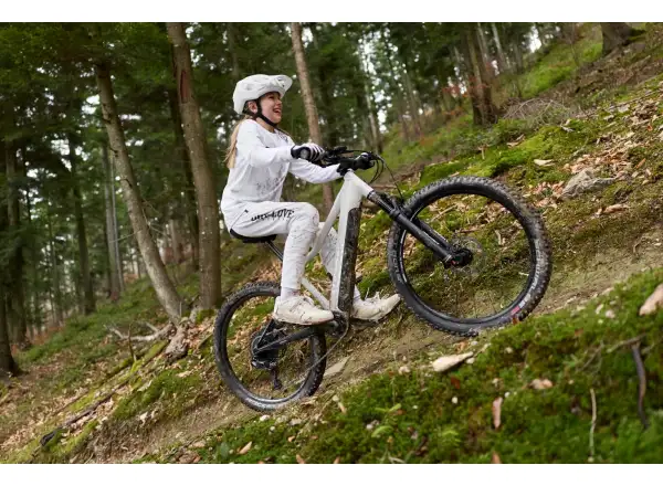 Woom UP 6 Limited detský elektrobicykel Cirrus Cloud