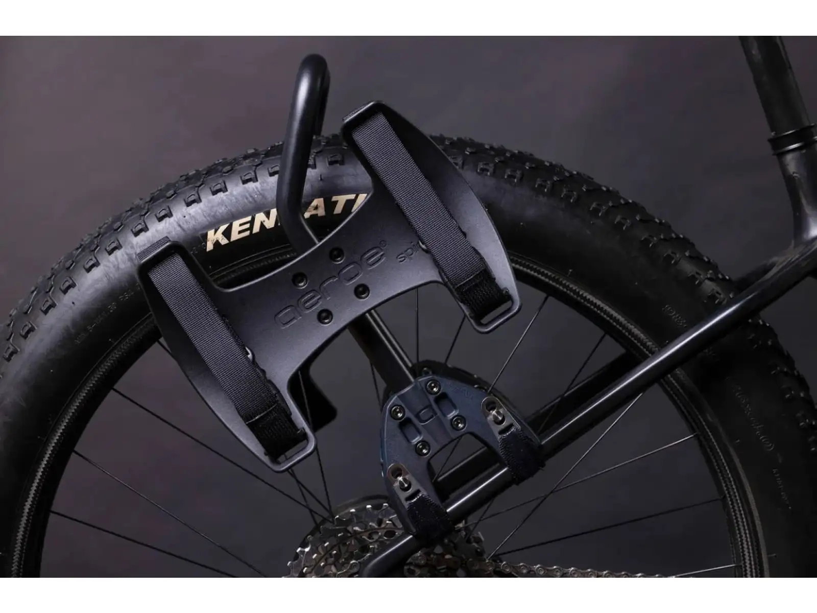 Aeroe Spider Fat Rear Rack zadný nosič čierna