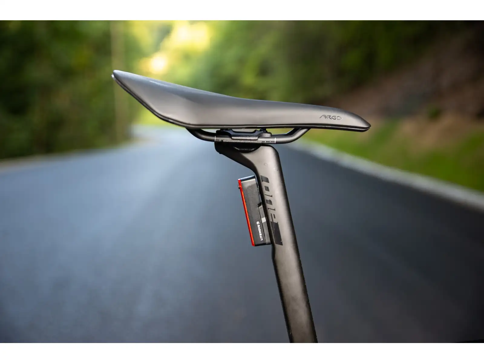 Superior XR 9.7 GF cestný bicykel Gloss Rainbow Black / Carbon