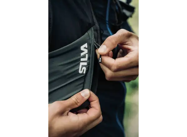 Silva Strive Fly bežecká vesta Black