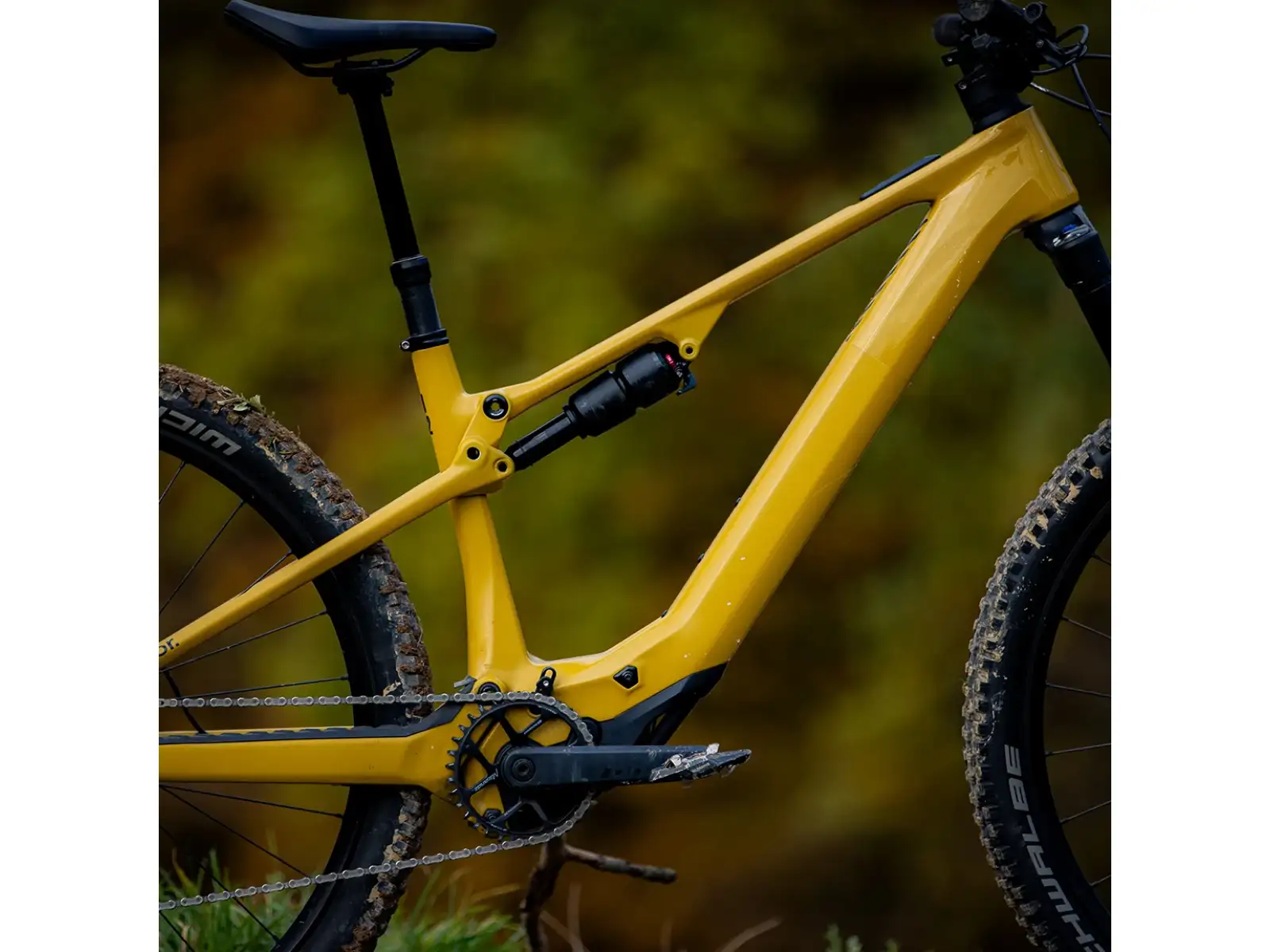 Superior iXF 9.2 celoodpružený elektrobicykel Matte Mustard