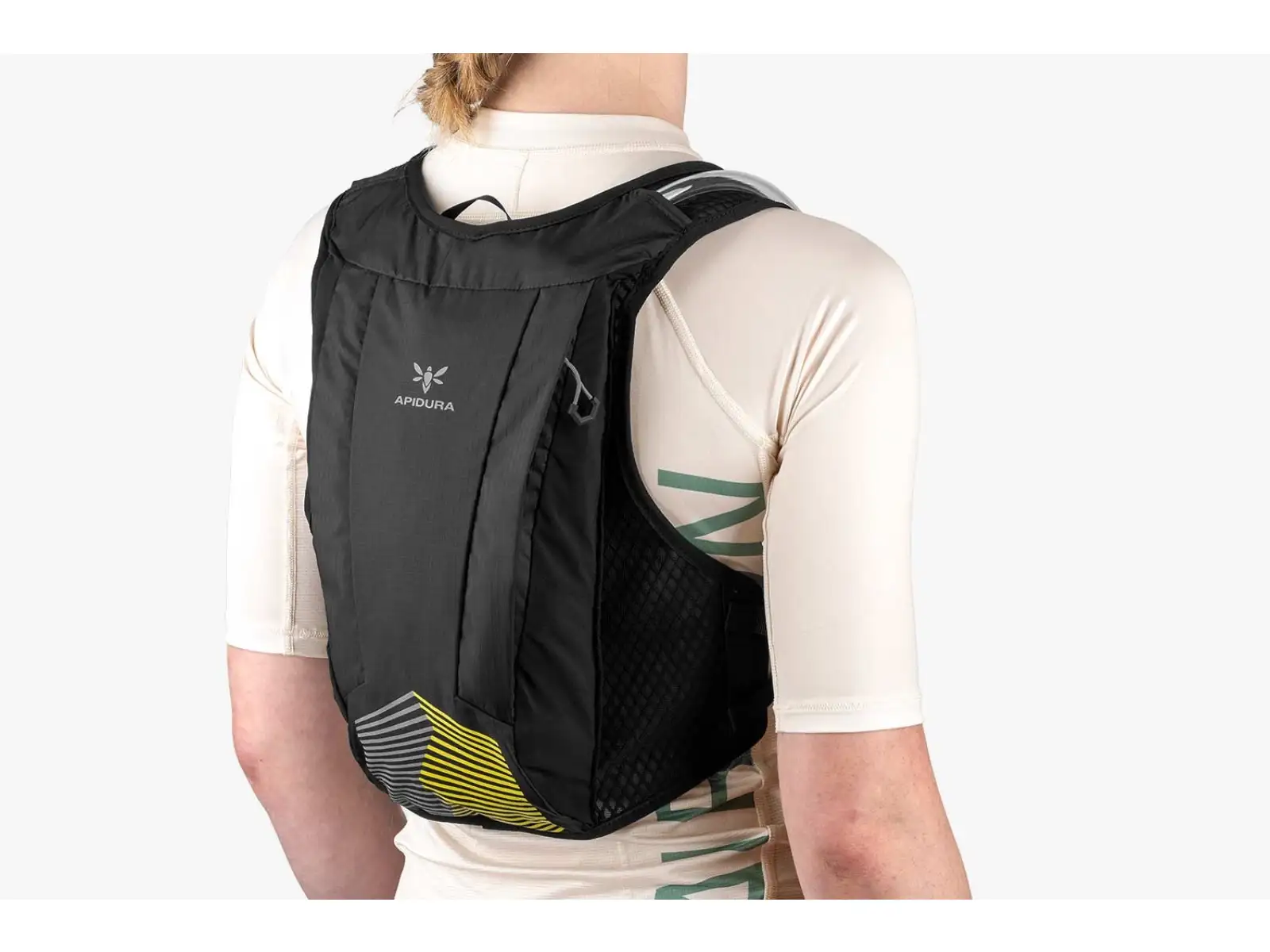 Apidura Racing Hydration cyklistická vesta 2 l čierna