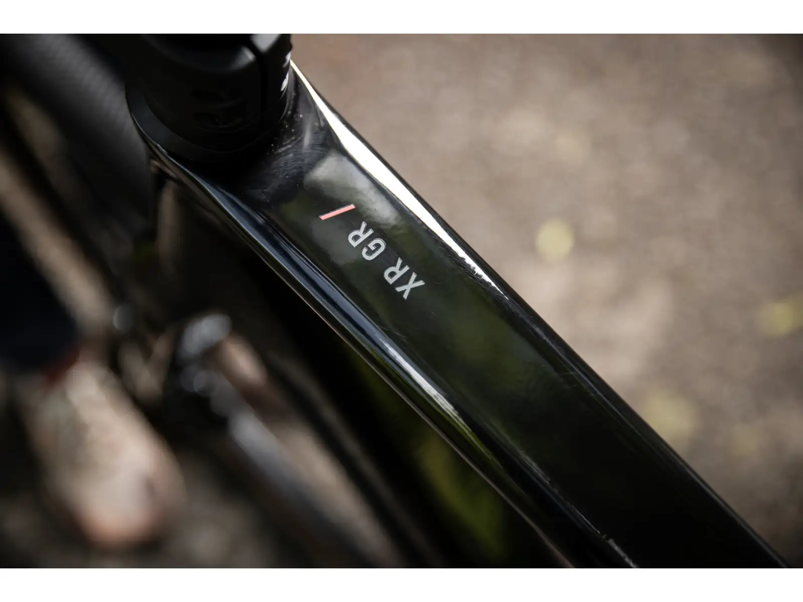 Superior XR 9.8 GR gravel bicykel Matte Carbon/Gloss Black