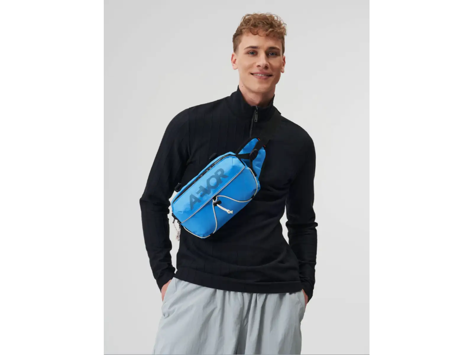 Aevor Bar Bag taštička cez rameno/ľadvinka/cyklo riadítka Proof Retro Blue