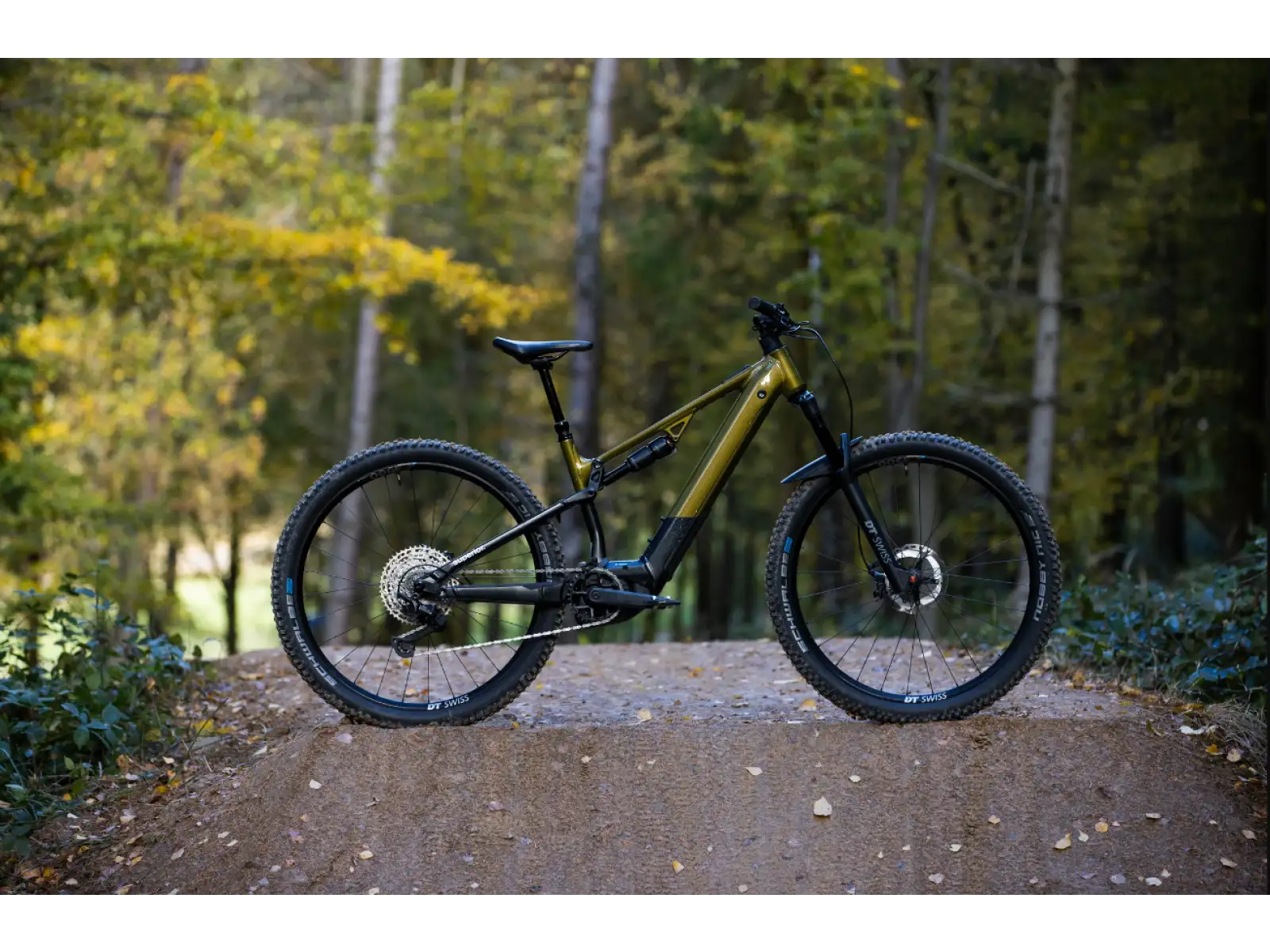 Celoodpružený elektrobicykel Superior eXF 9049 B Gloss Olive Mettalic/Black