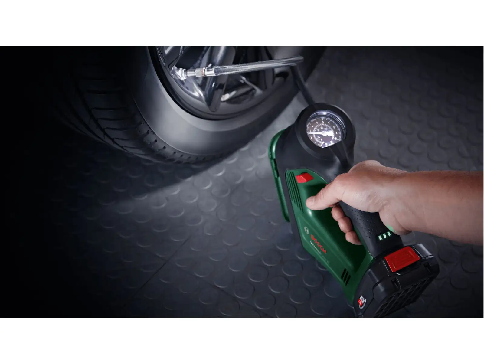 Bosch UniversalPump 18V Cordless Pneumatic Pump + Starter-Set 18V