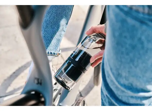 Fidlock Twist Set fľaša a základňa 700 Life čierna 700 ml + Uni základňa