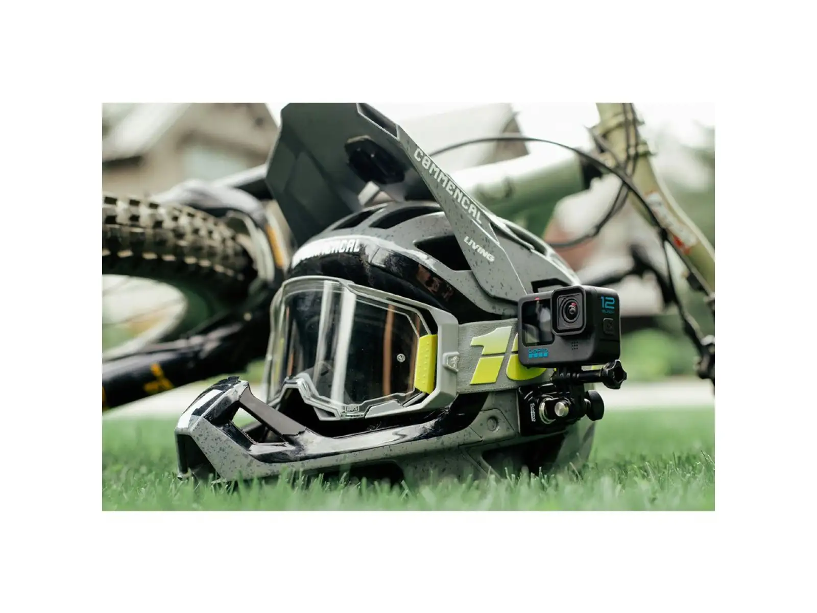 GoPro Predný + bočný držiak na prilbu
