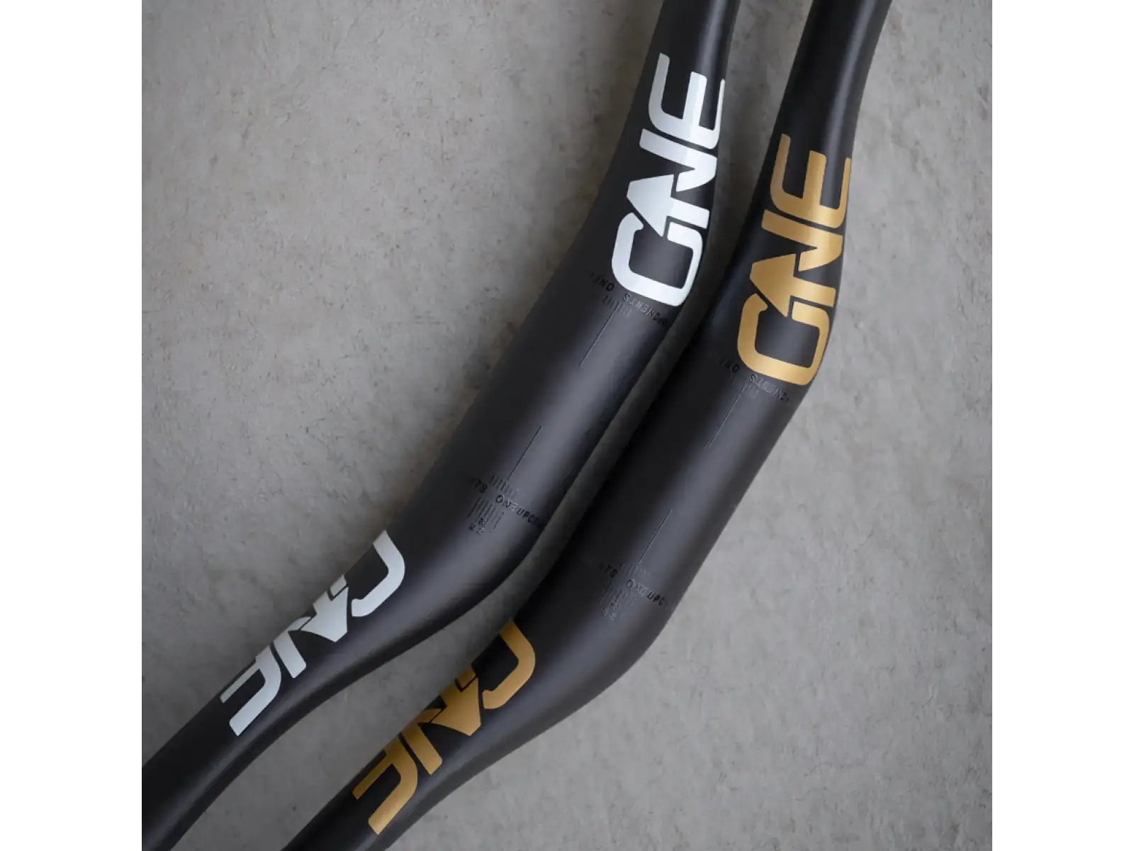 OneUP E-bar Carbon 35/800 mm riadidlá čierna