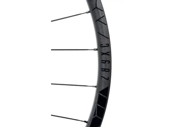 Reynolds Blacklabel 309/289 XC 29" vypletené kolesá orech Shimano Micro Spline 24/28H 148 mm