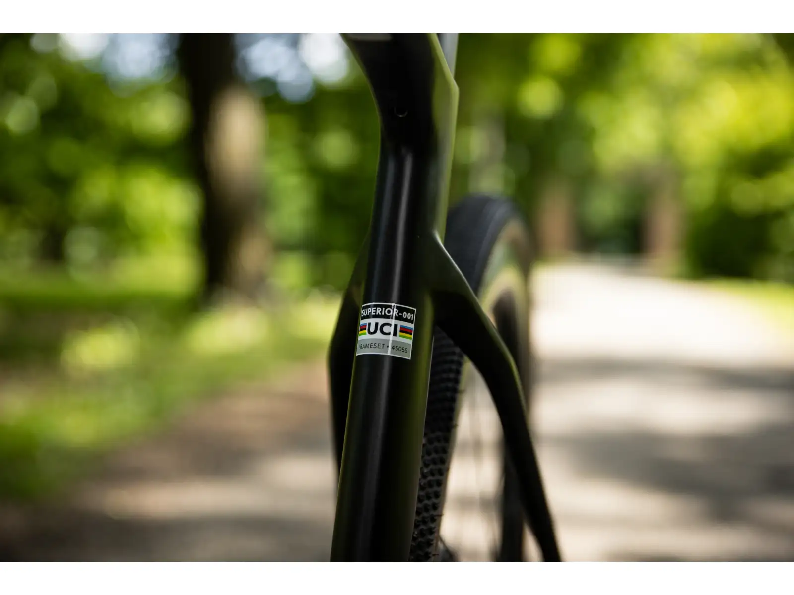 Superior XR 9.8 GR gravel bicykel Matte Carbon/Gloss Black
