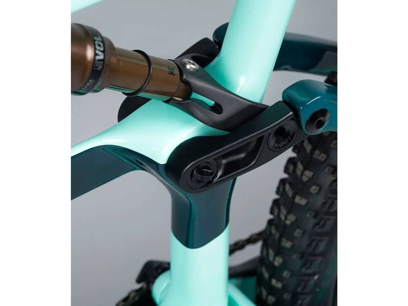 Orbea Occam H30 29 celoodpružený horský bicykel šedo-červený