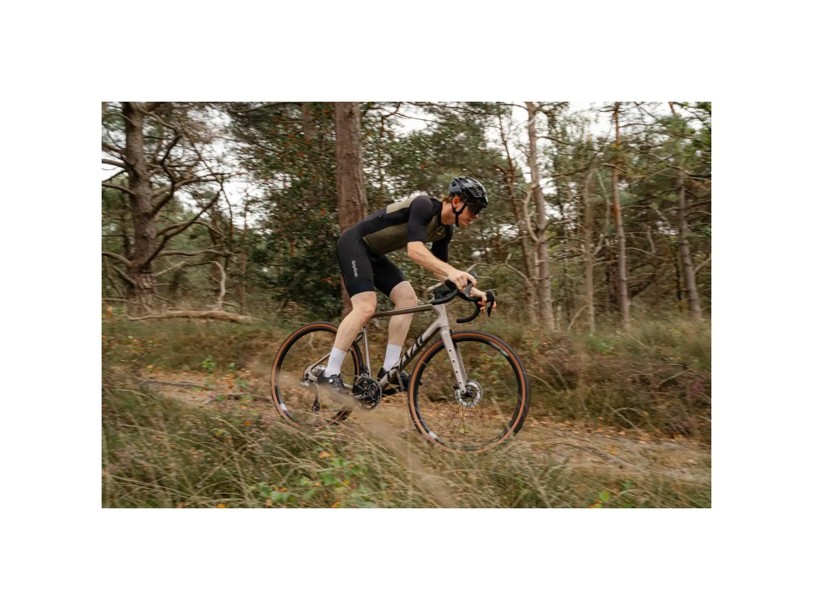 Isaac Torus Xplore GRX825 Di2 2x12 gravel bicykel Blast Bronze