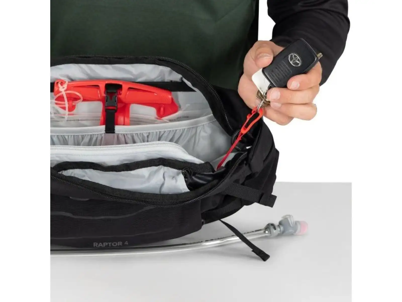 Osprey Raptor 4 ľadvinka Black
