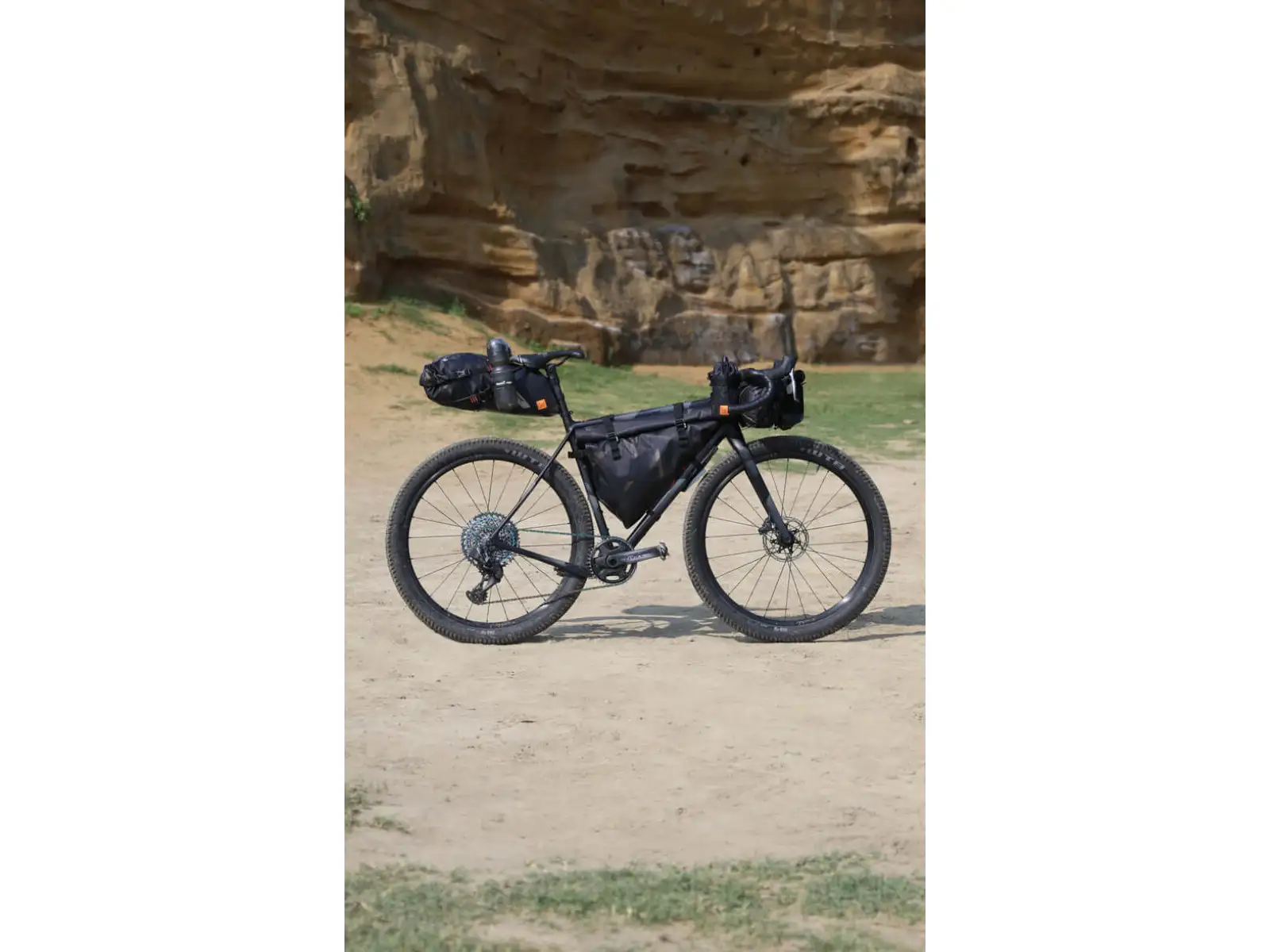 Woho X-Touring Accessory Dry taška na riadidlá 3 l Cyber-Camo Diamond čierna