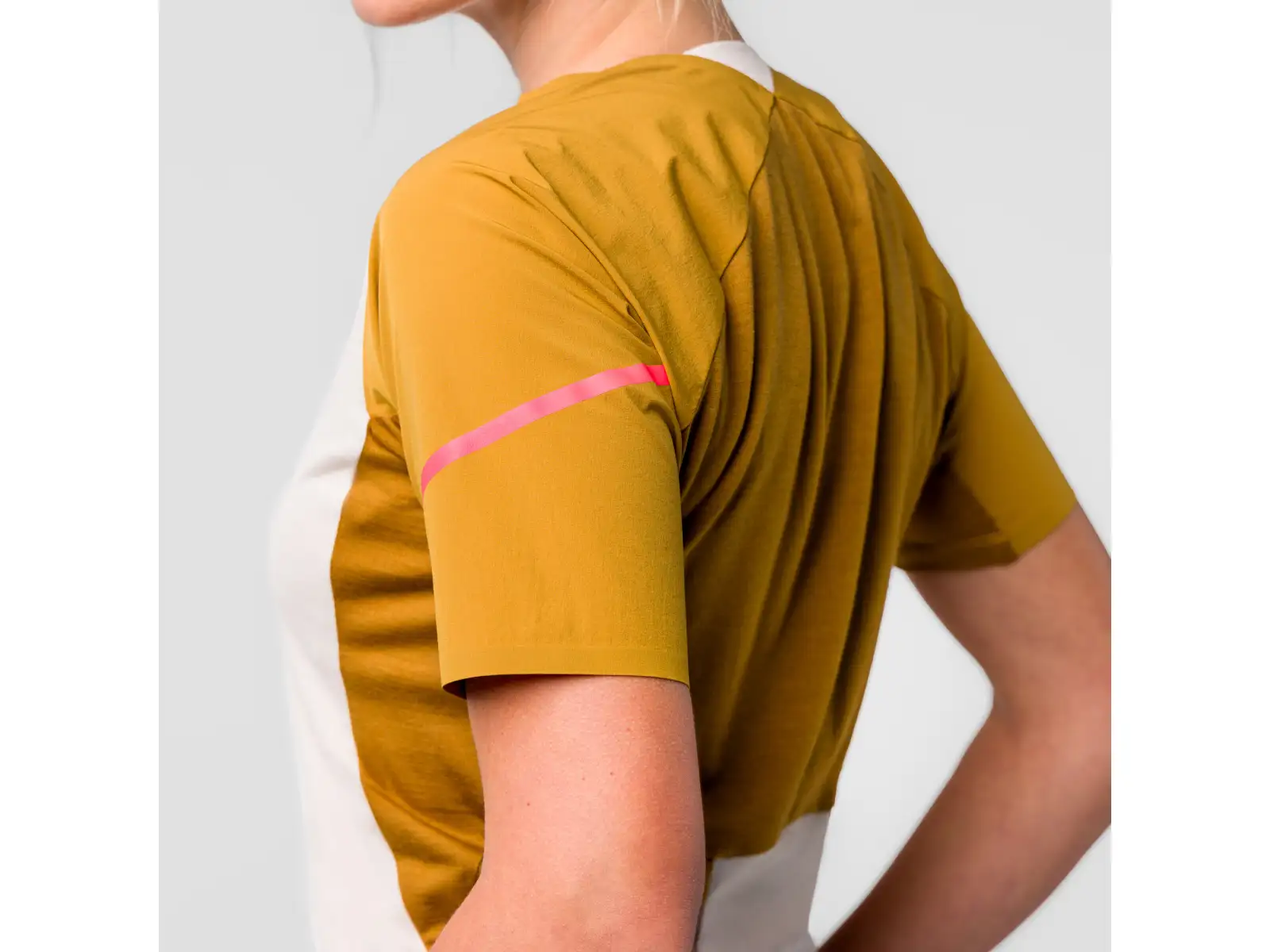 Salewa Vento AM HZT dámsky dres krátky rukáv Oatmeal