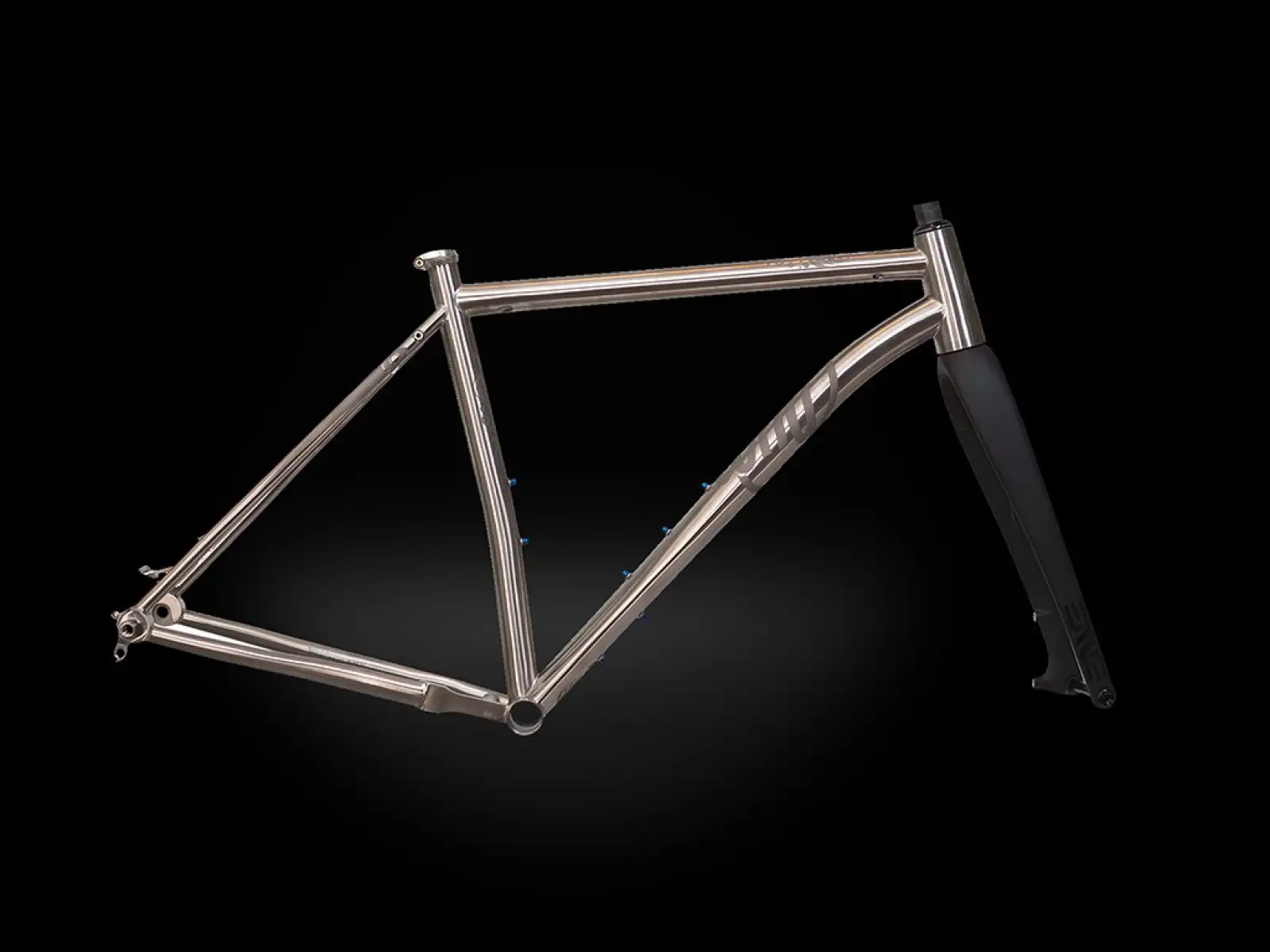 Prečo bicykle R+ Rival rámová súprava