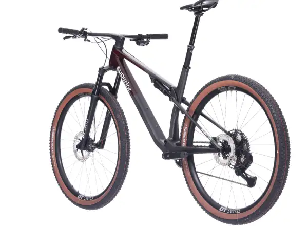 Superior XF 9.6 Team celoodpružený bicykel Gloss Carbon/Red Carbon