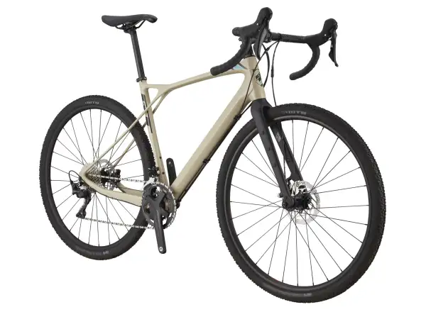 GT Grade Carbon Expert gravel bicykel