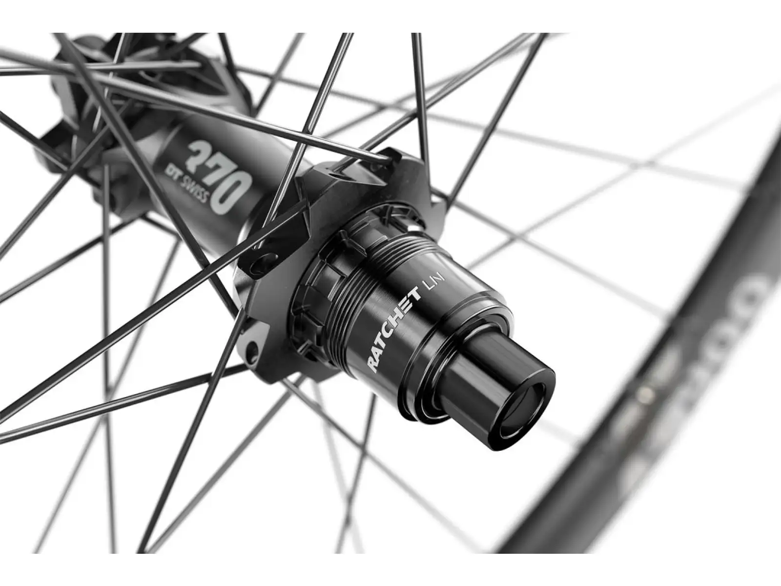 DT Swiss E 1900 Spline Boost 29" vypletené kolesá orech Sram XD